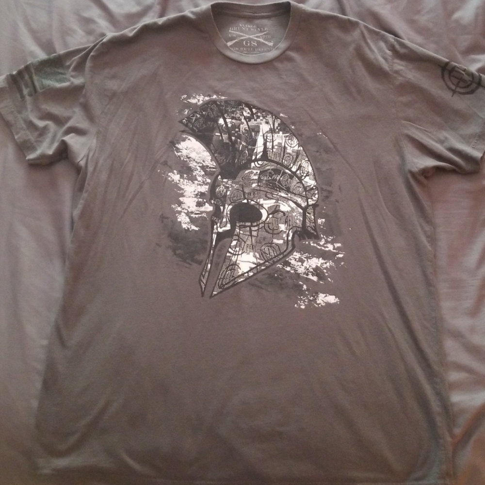 Short sleeve tee shirt